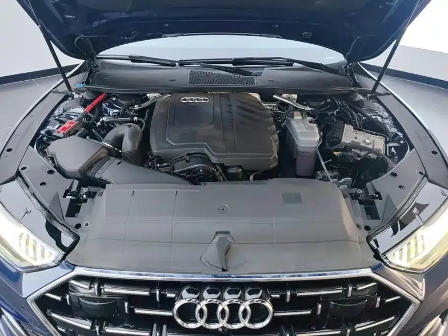Audi A7L — фото 10