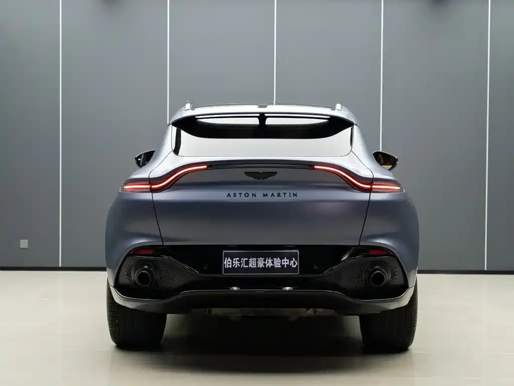 Aston Martin DBX — фото 4