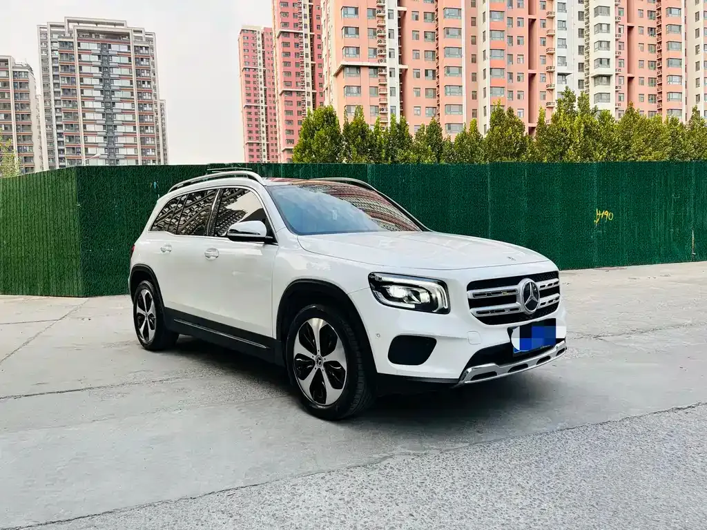 Mercedes-Benz GLB — фото 8