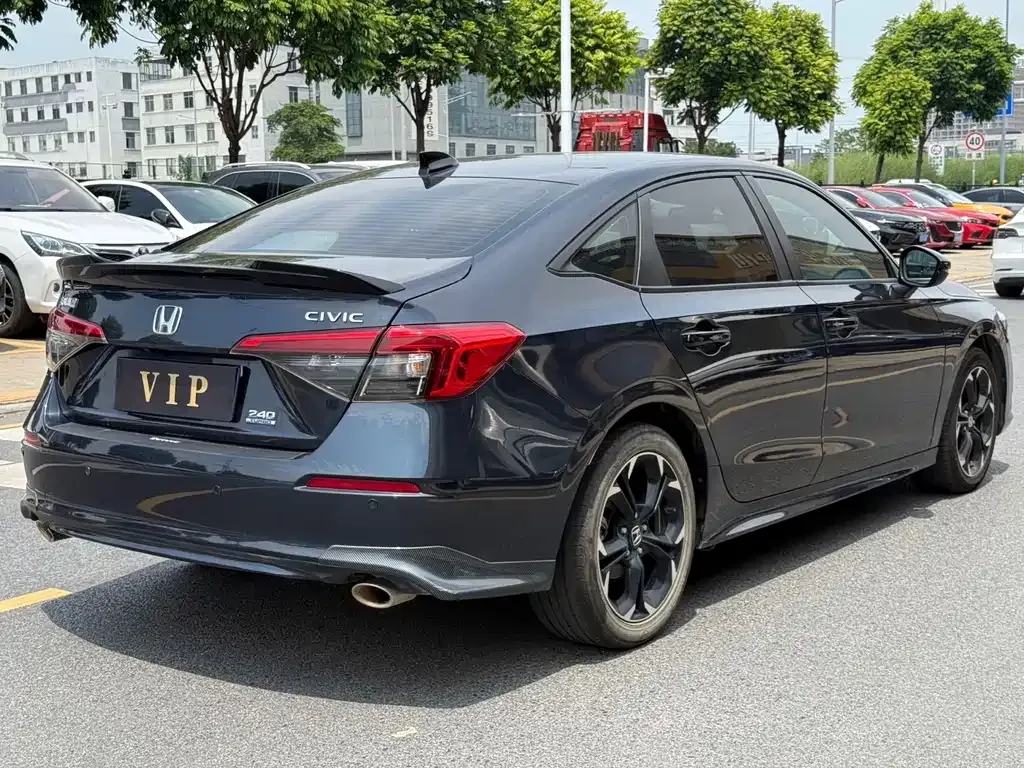 Honda Civic — фото 9