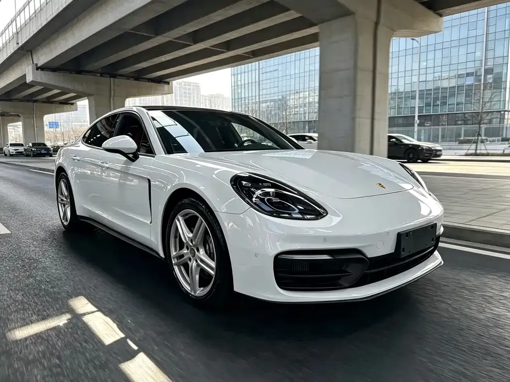 Porsche Panamera — фото 6