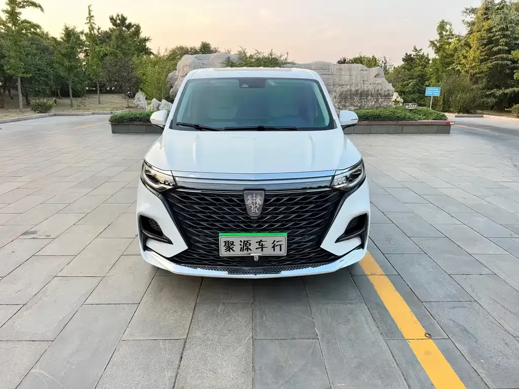 Roewe iMAX8 — фото 1