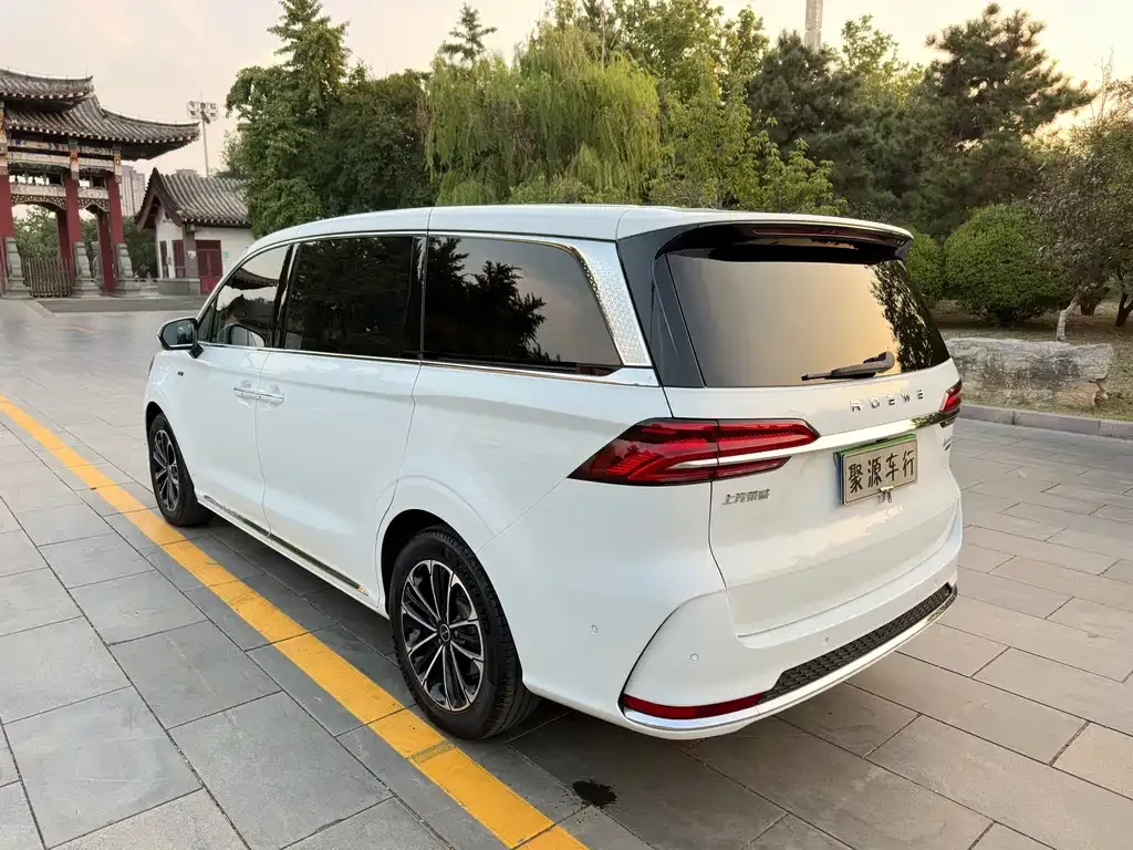 Roewe iMAX8 — фото 7