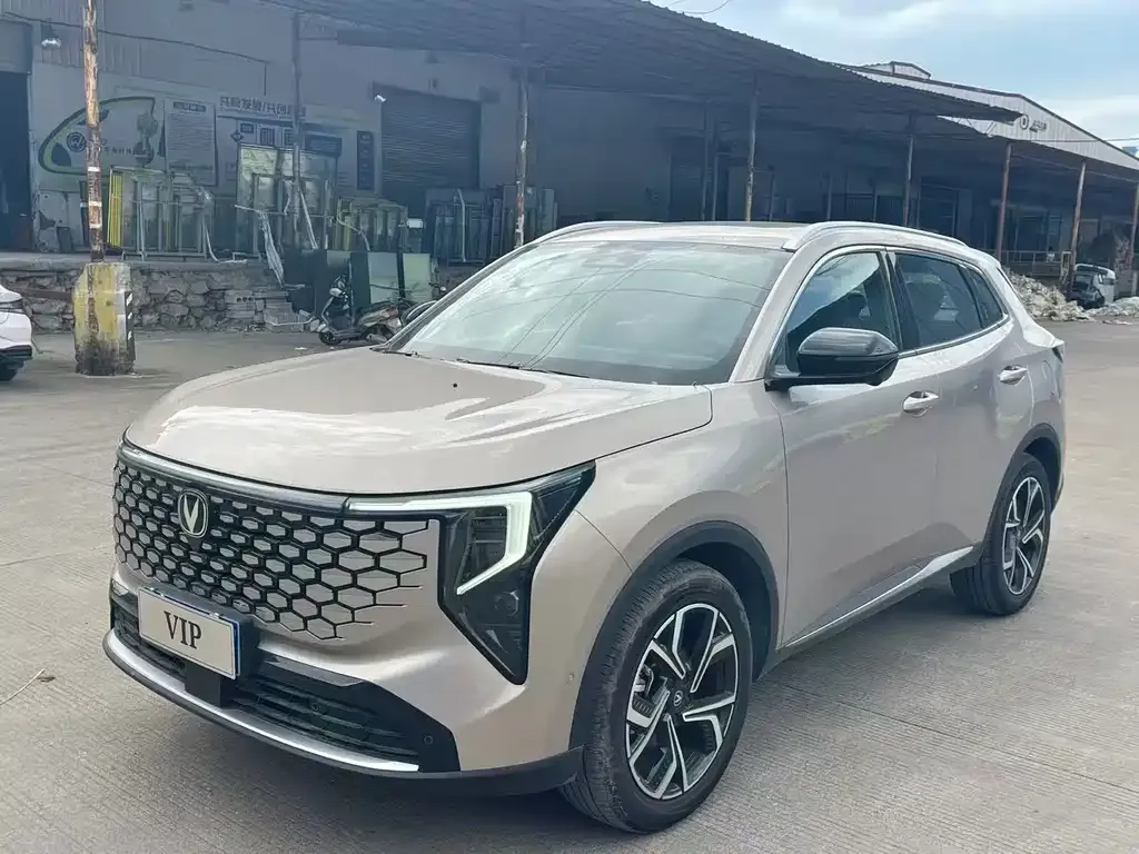 Changan CS55PLUS — фото 1
