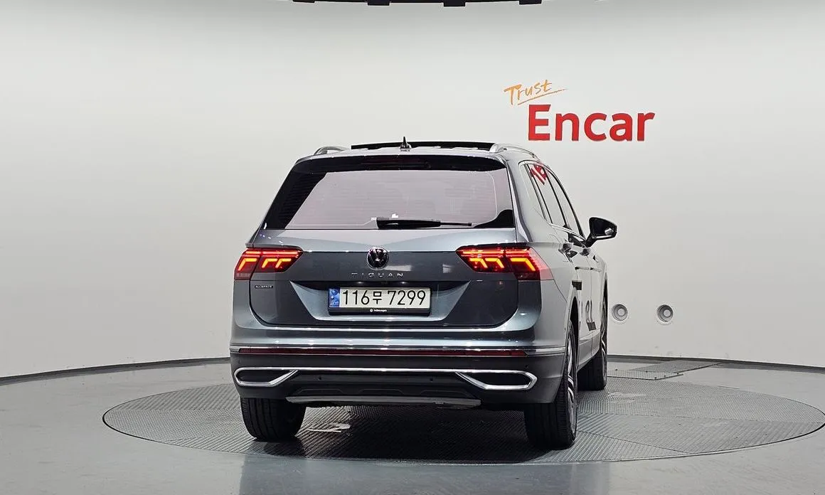 Volkswagen Tiguan — фото 4