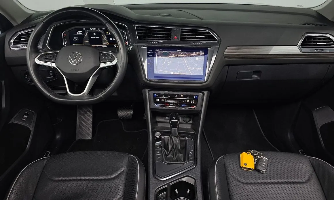 Volkswagen Tiguan — фото 10