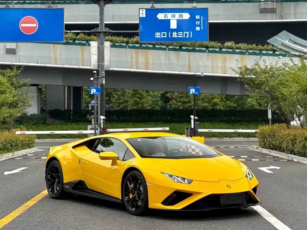 Lamborghini Huracan — фото 2