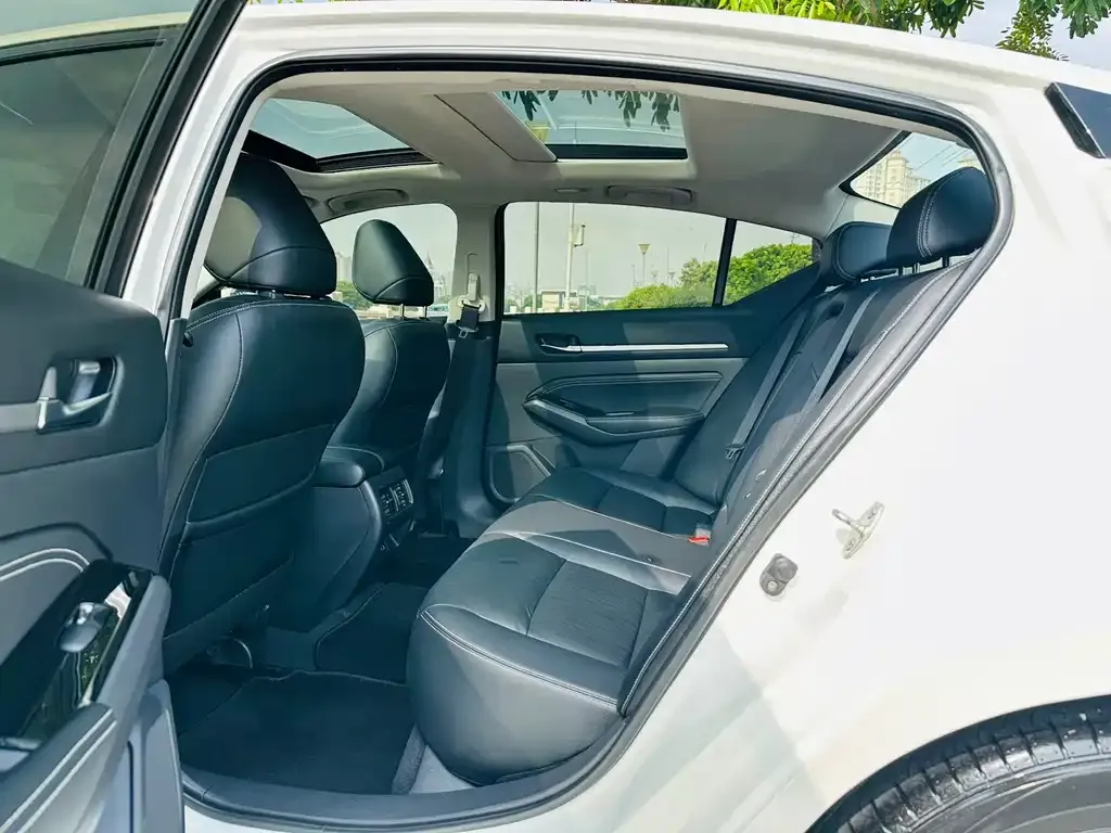 Nissan Teana — фото 3