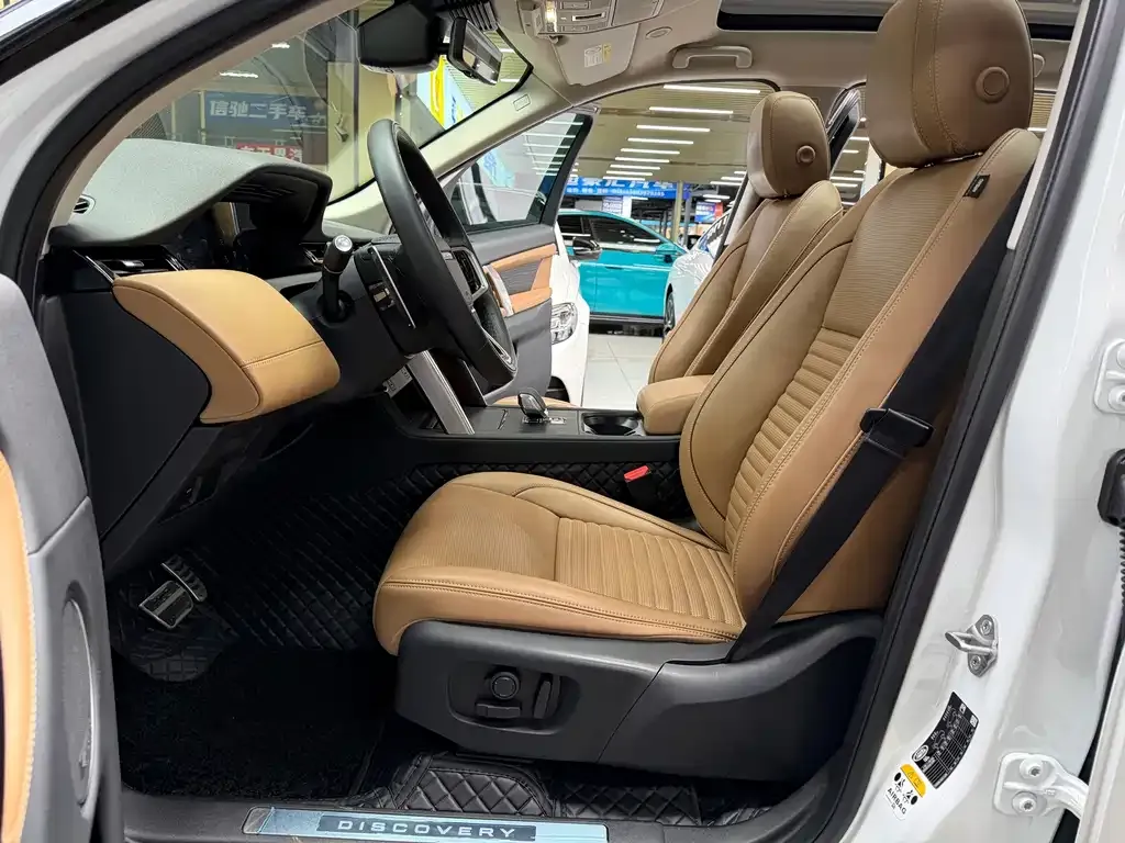Land Rover Discovery Sport — фото 10