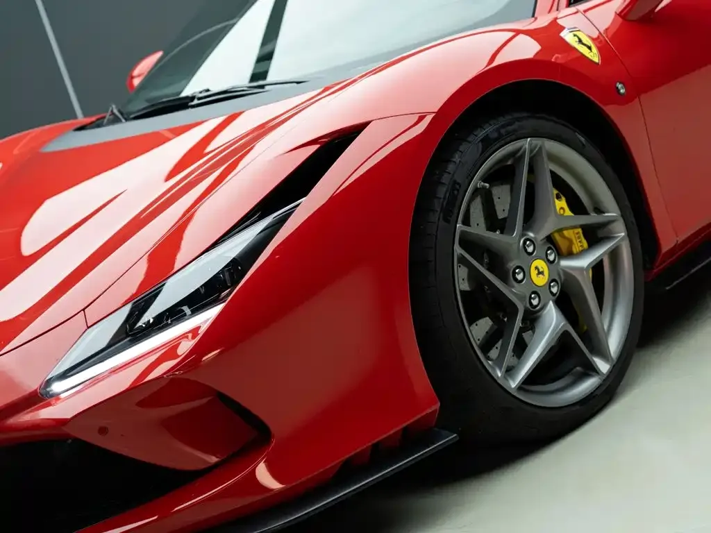 Ferrari F8 — фото 6