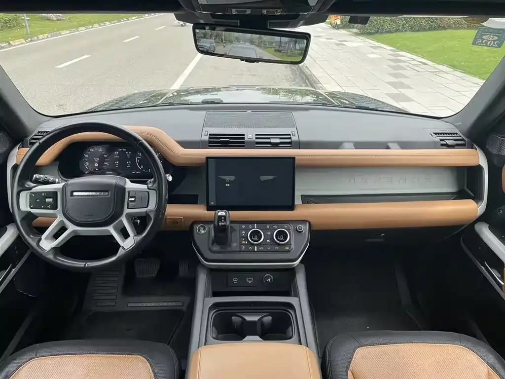 Land Rover Defender — фото 2