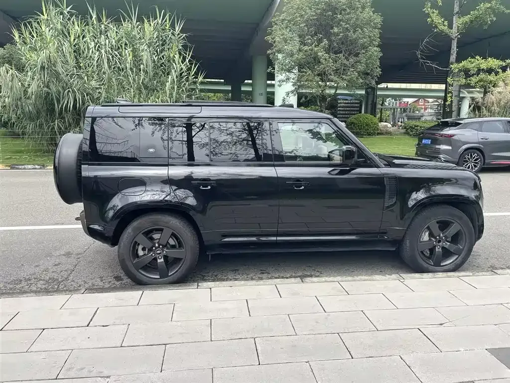 Land Rover Defender — фото 3