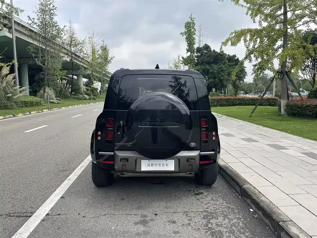 Land Rover Defender — фото 4