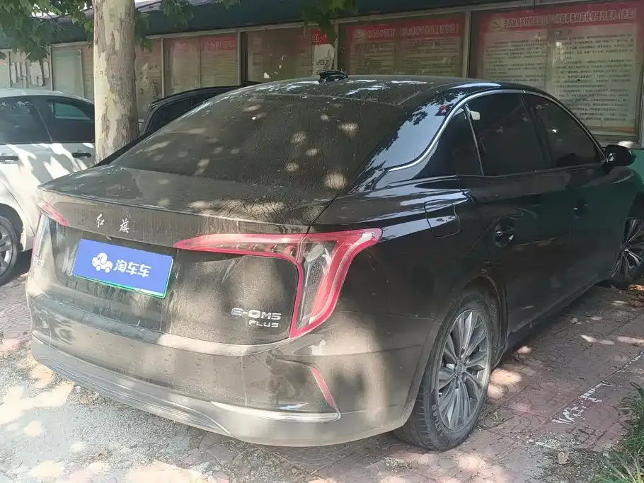 Hongqi E-QM5 — фото 7