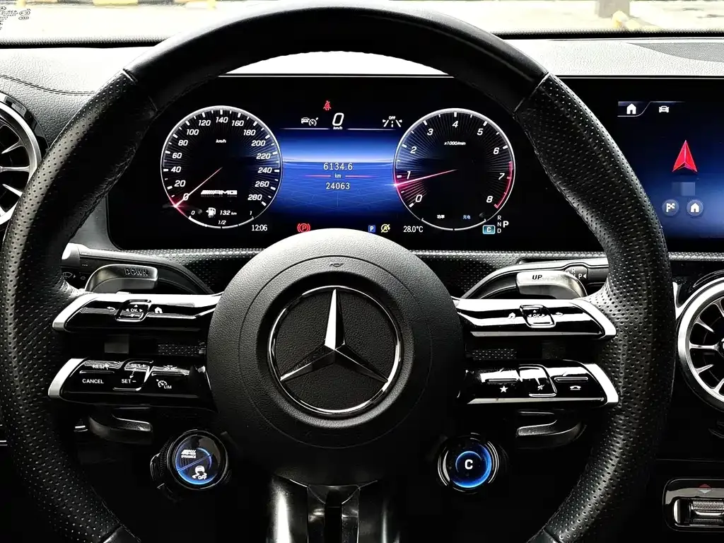 Mercedes-Benz A-Class AMG — фото 5