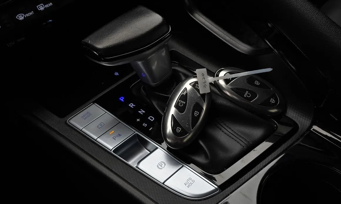 Hyundai AVANTE — фото 4