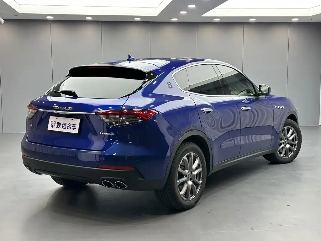 Maserati Levante — фото 10