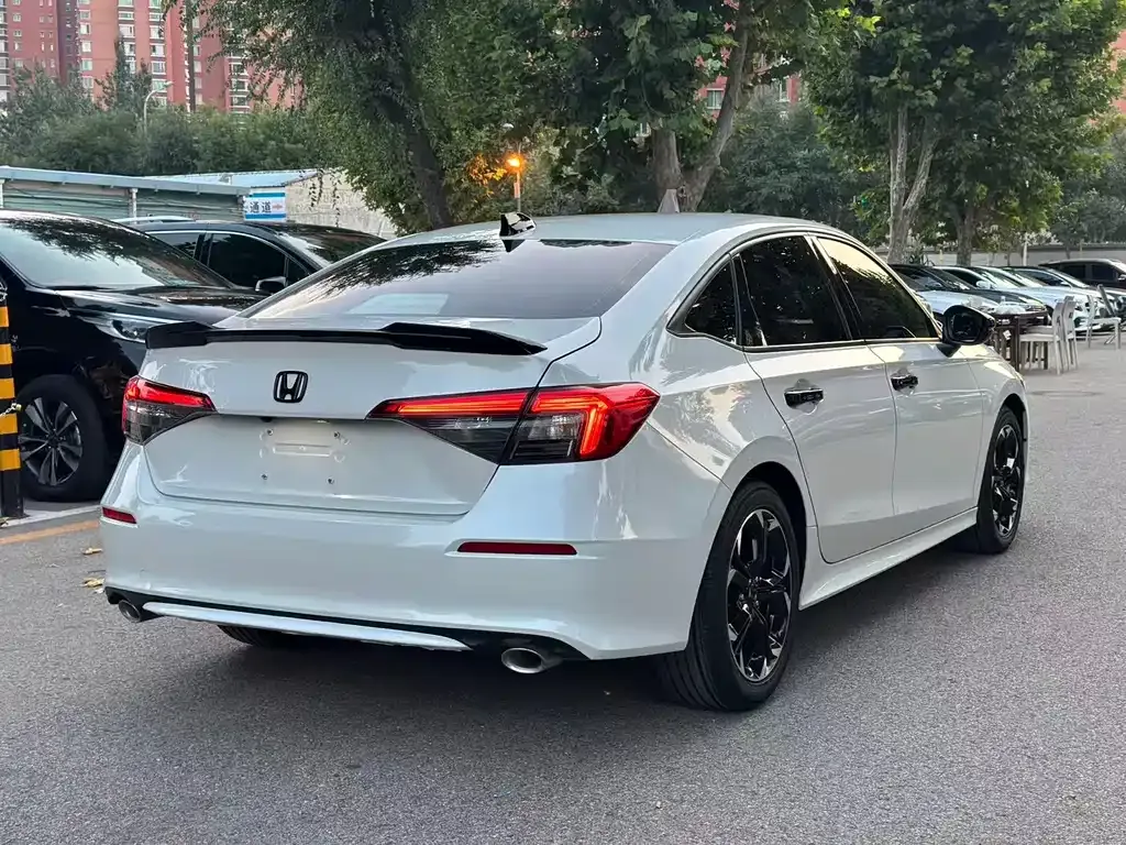 Honda Civic — фото 6