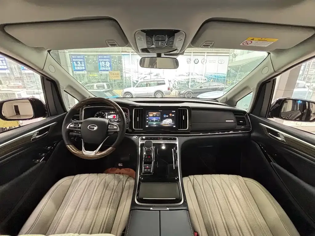 GAC Motor Trumpchi M8 — фото 10