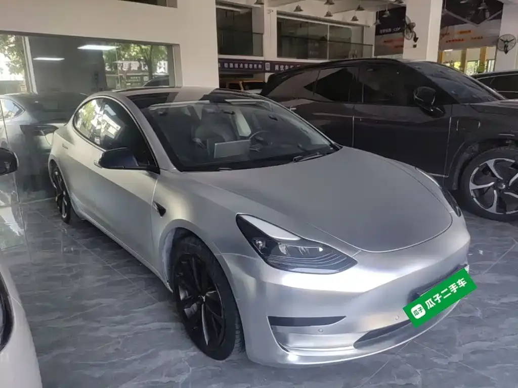 Tesla Model 3 — фото 9