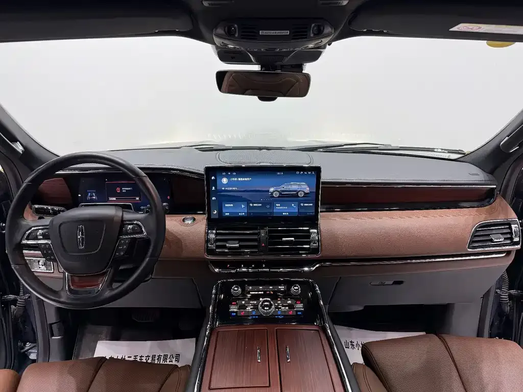 Lincoln Navigator — фото 9