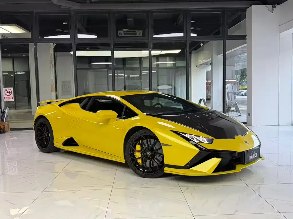 Lamborghini Huracan — фото 1