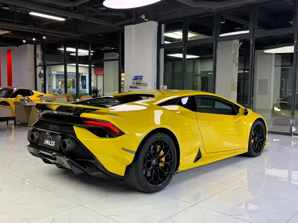 Lamborghini Huracan — фото 8