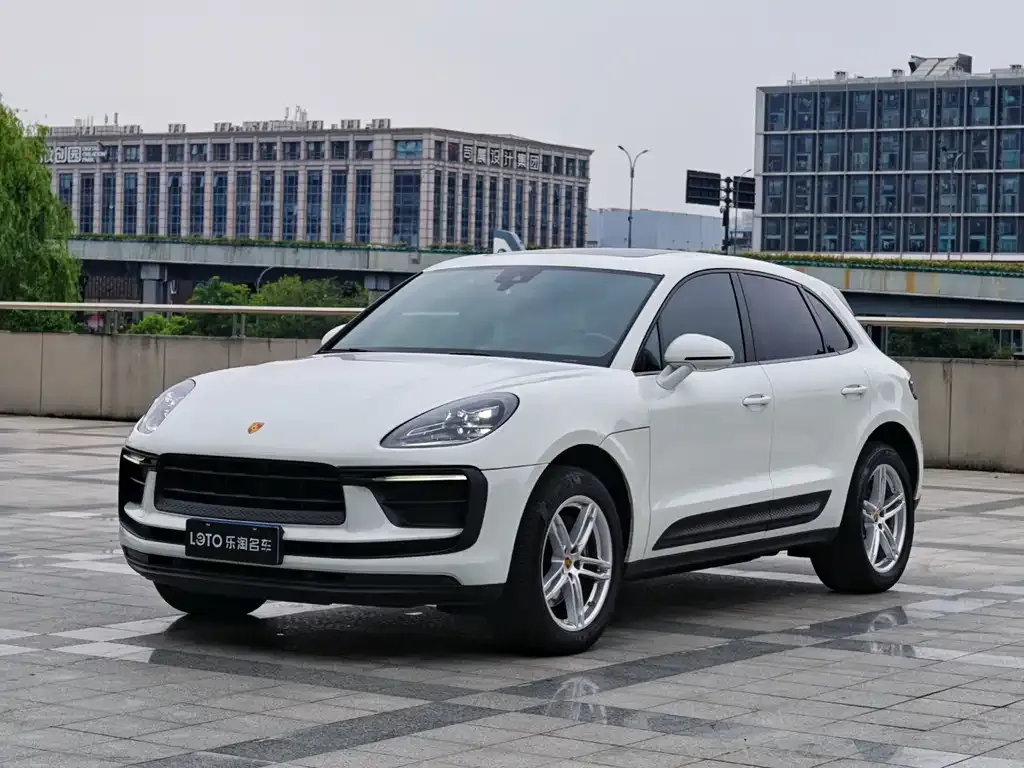 Porsche Macan — фото 1