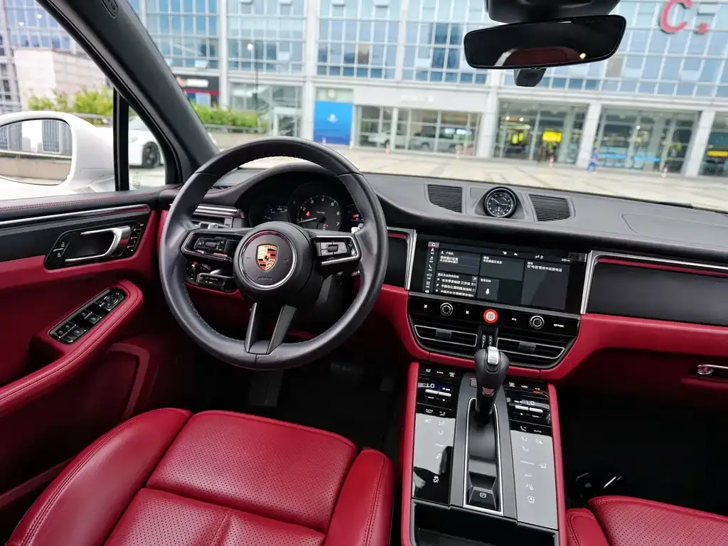 Porsche Macan — фото 10