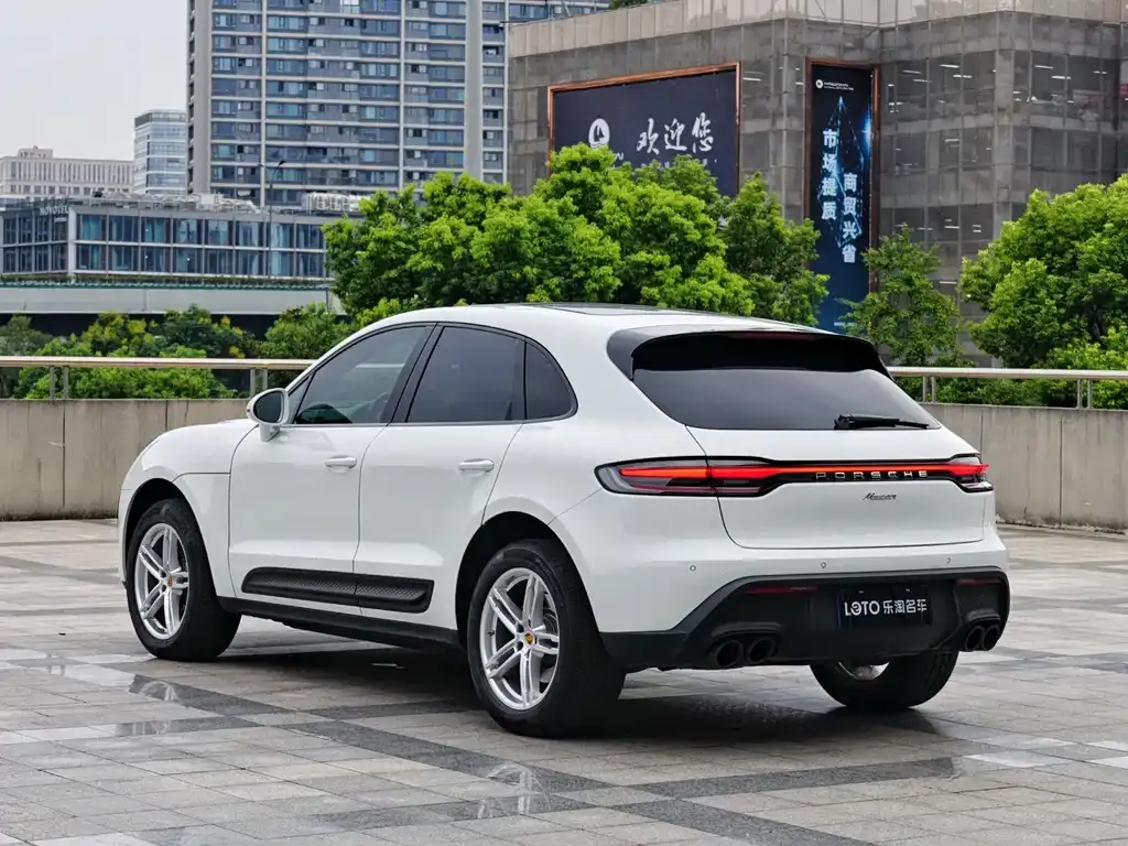 Porsche Macan — фото 8