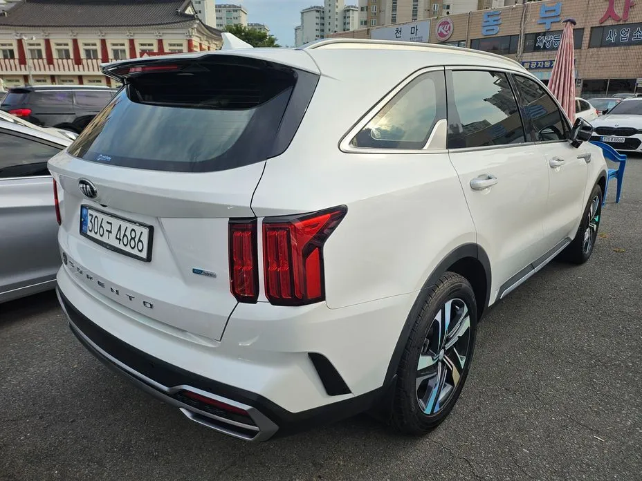 Kia Sorento — фото 5