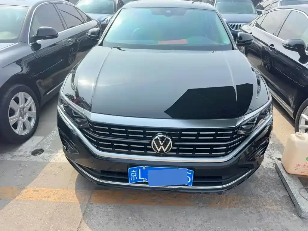 Volkswagen Passat — фото 7