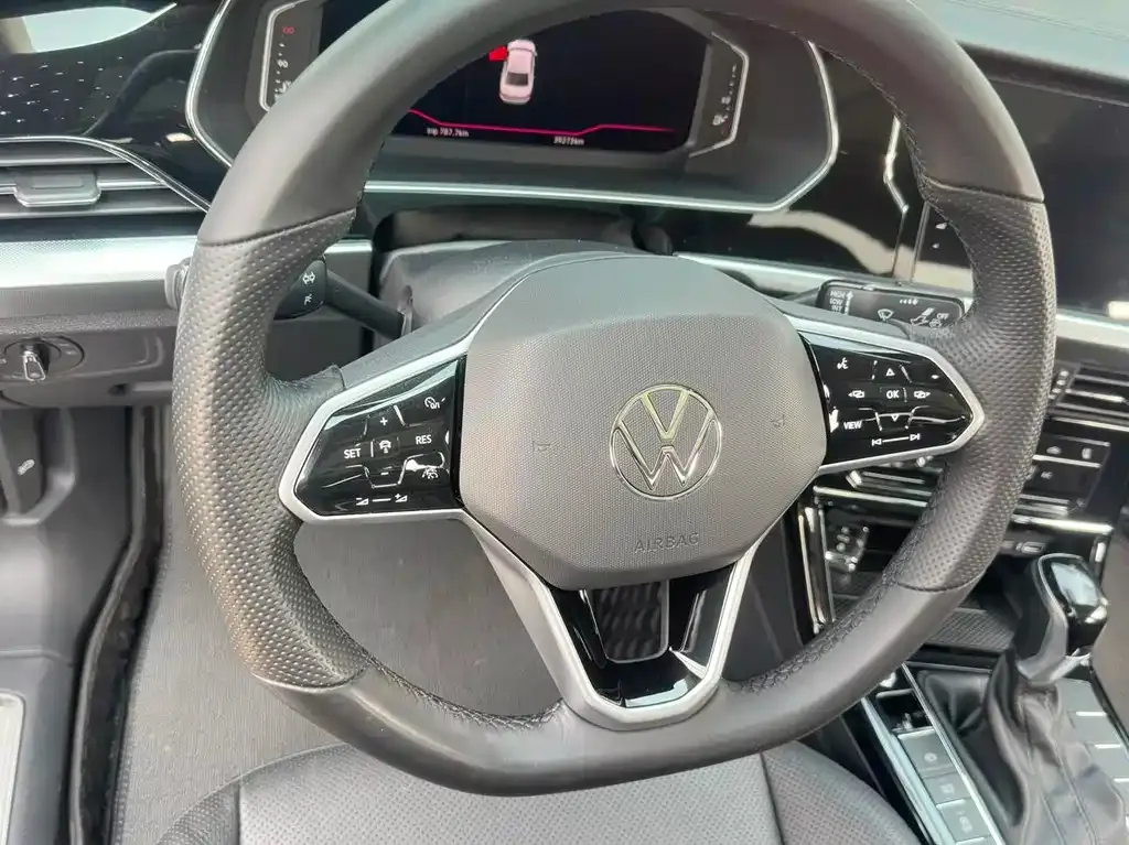 Volkswagen Passat — фото 3