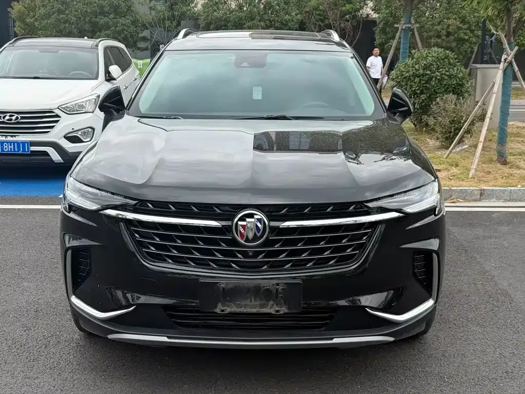Buick Envision Plus — фото 2