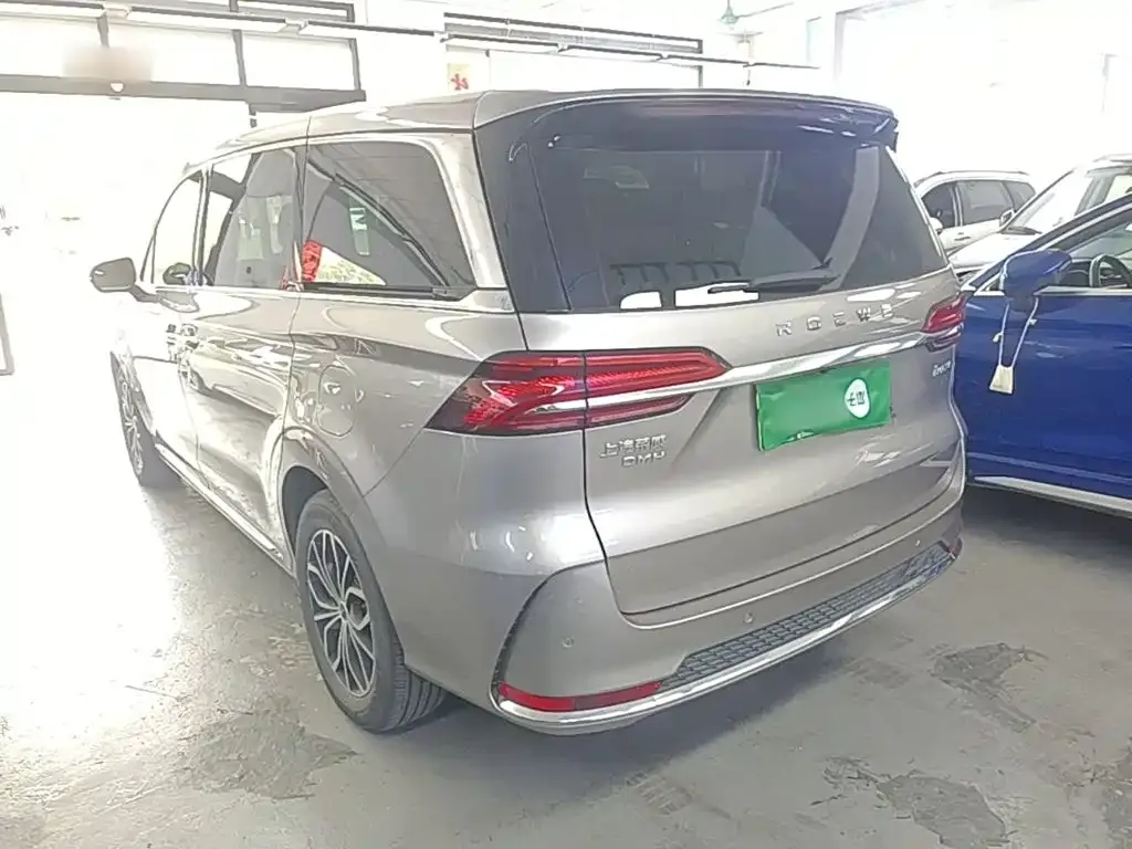 Roewe iMAX8 New Energy — фото 10
