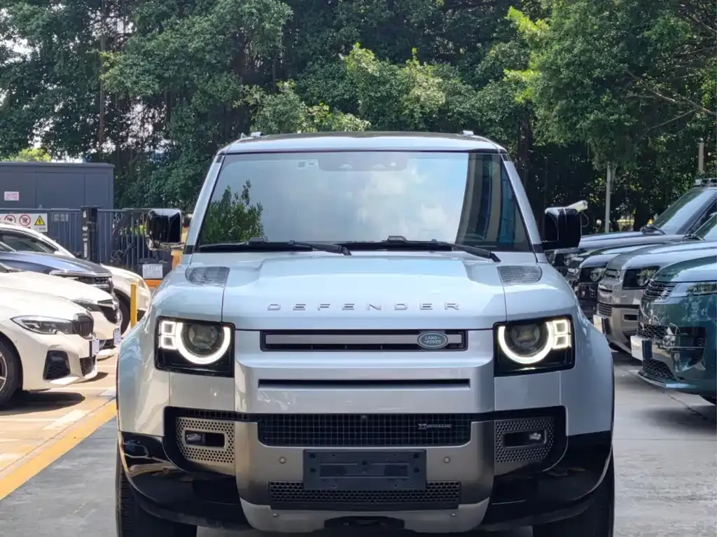 Land Rover Defender — фото 9