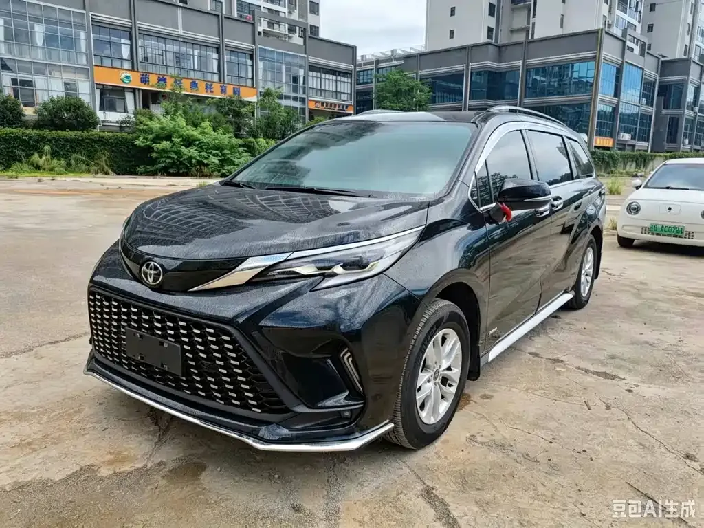 Toyota Granvia — фото 1