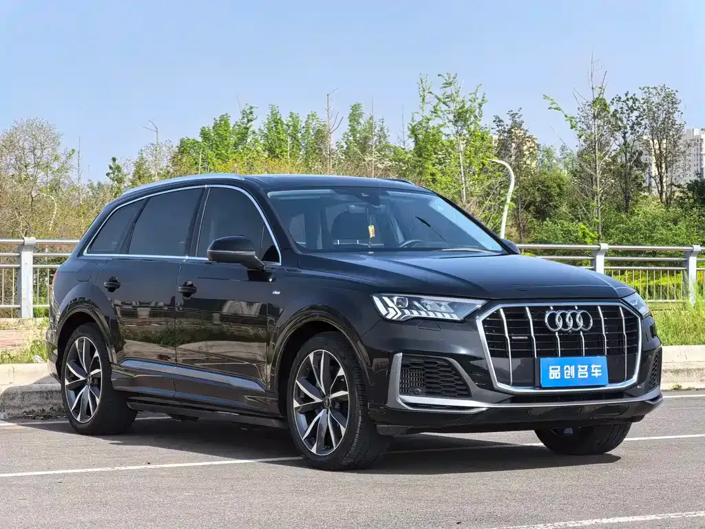 Audi Q7 — фото 3