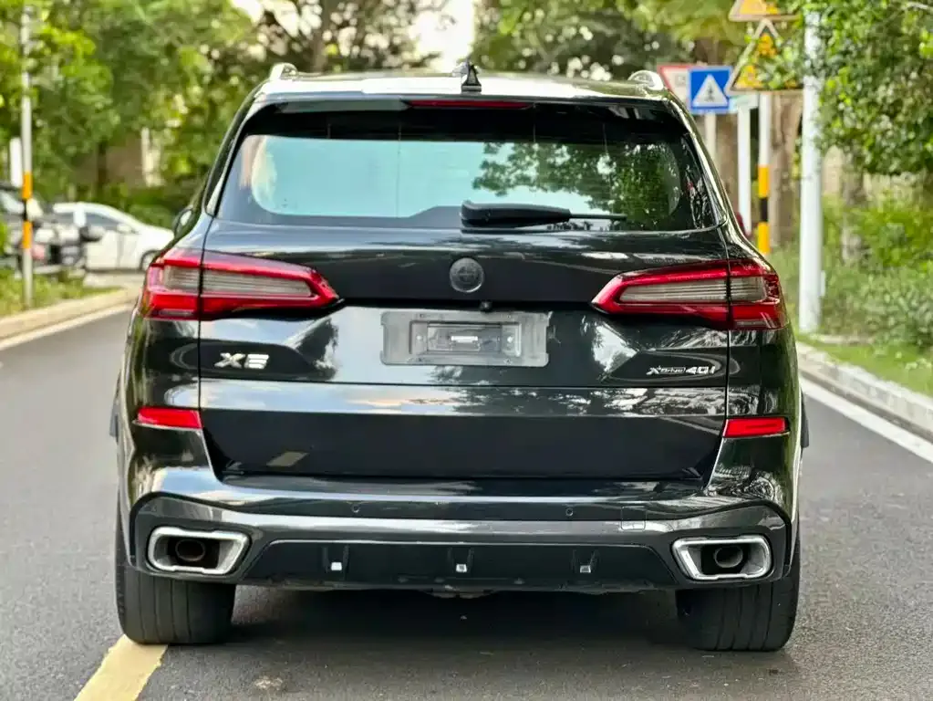 BMW X5 (Import) — фото 2
