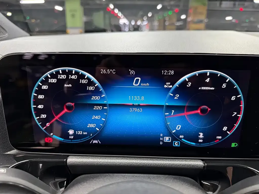 Mercedes-Benz GLA — фото 5