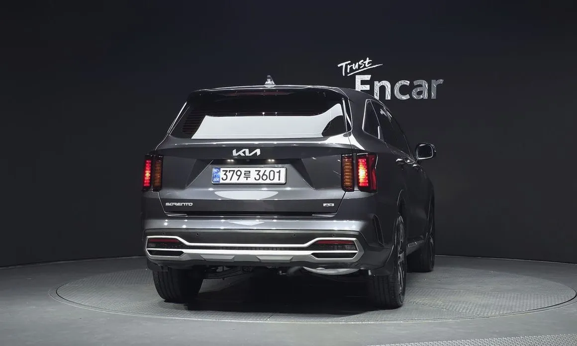 Kia Sorento — фото 4