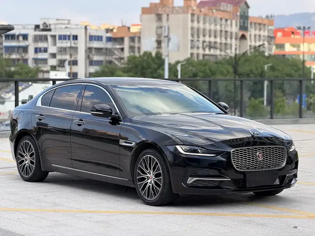 Jaguar XEL — фото 10