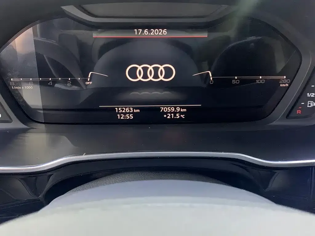 Audi Q3 — фото 8