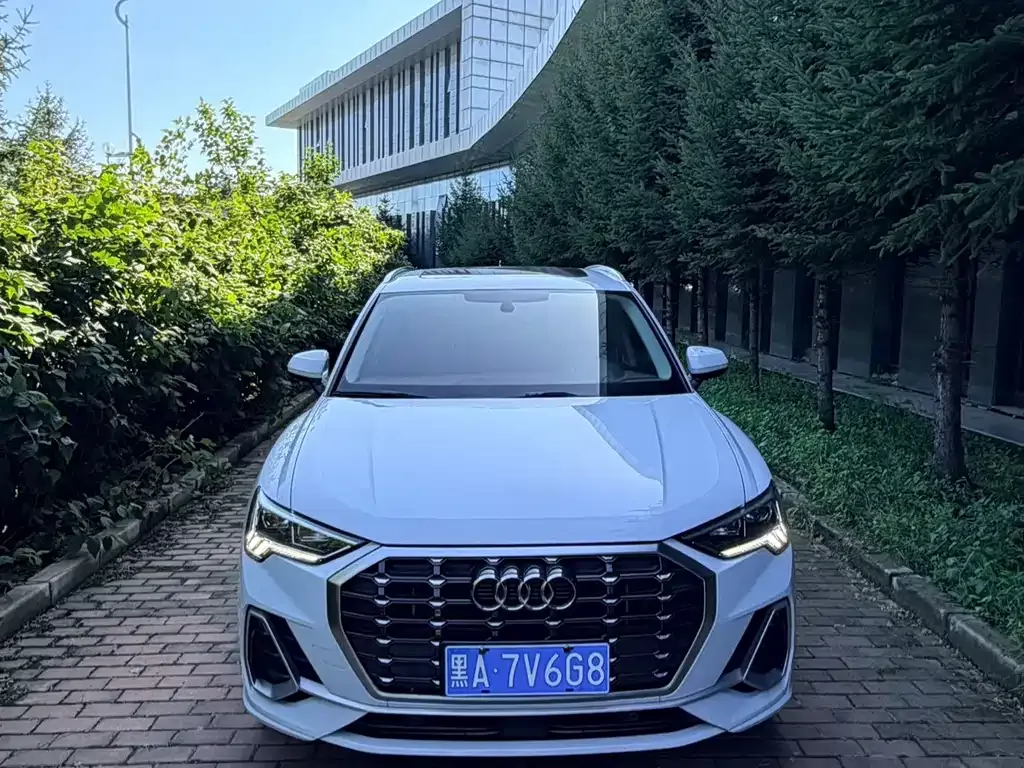Audi Q3 — фото 9