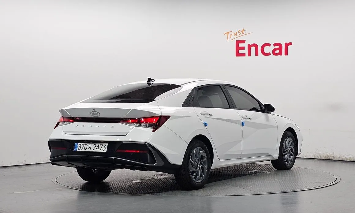 Hyundai AVANTE — фото 3