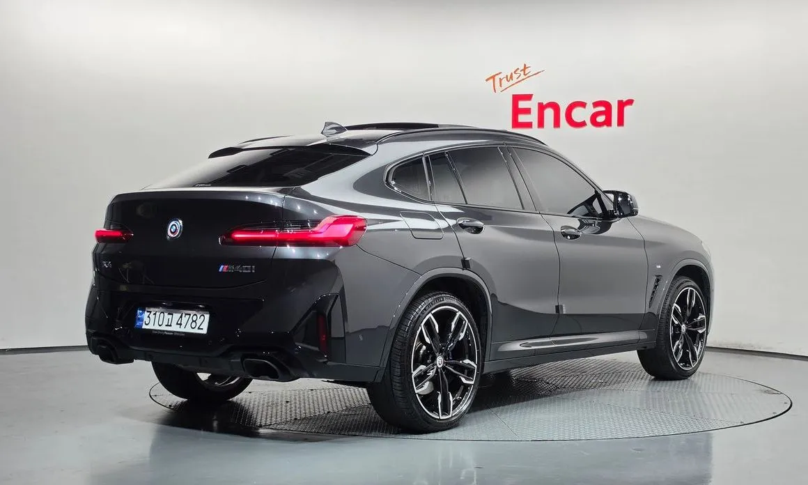 BMW X4 — фото 4