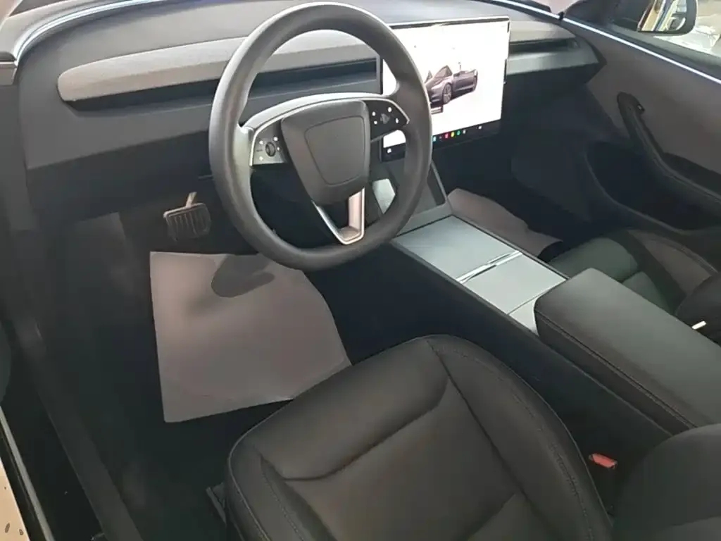 Tesla Model 3 — фото 2