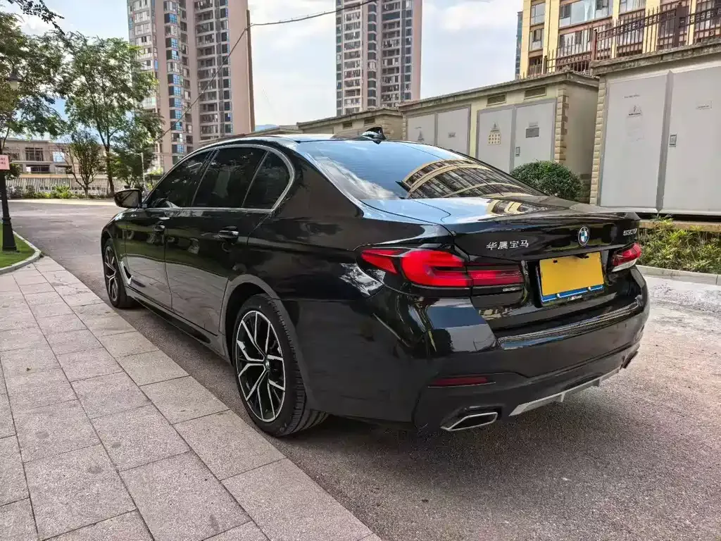 BMW 5 Series — фото 3