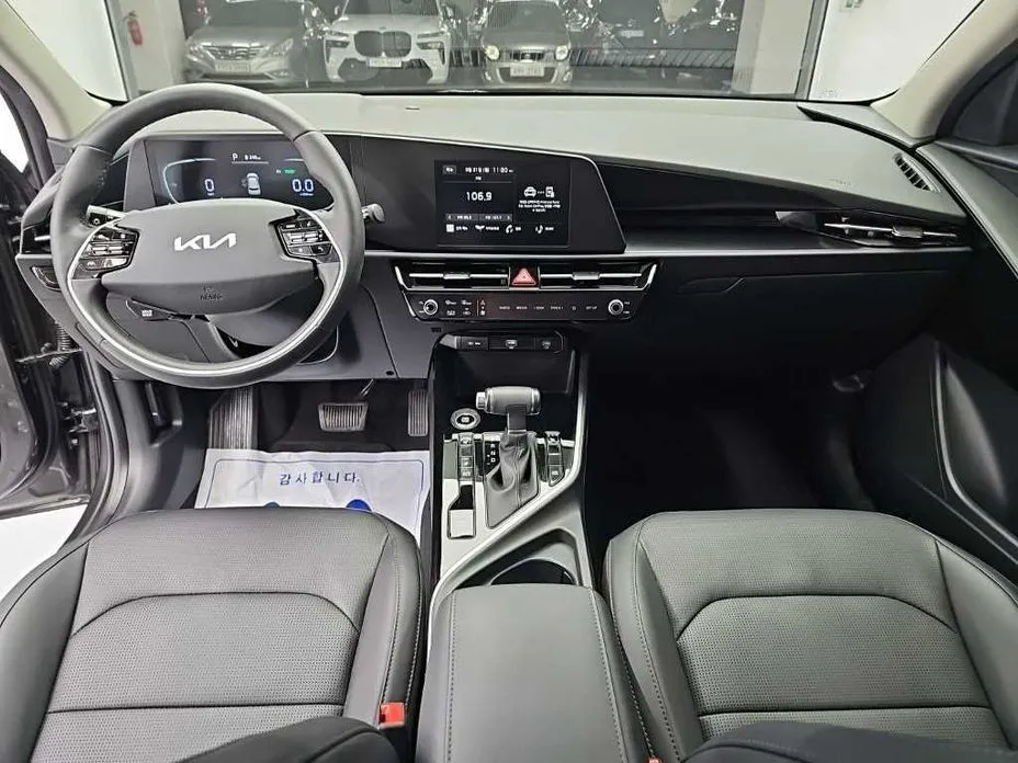 Kia Niro — фото 9