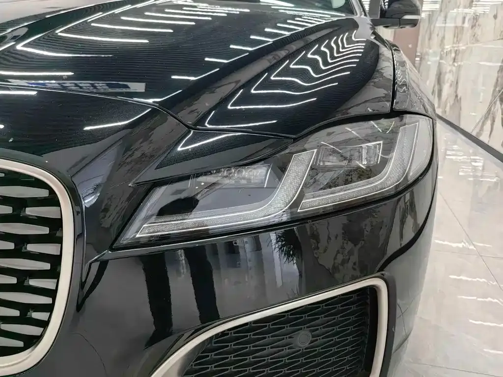 Jaguar XFL — фото 10